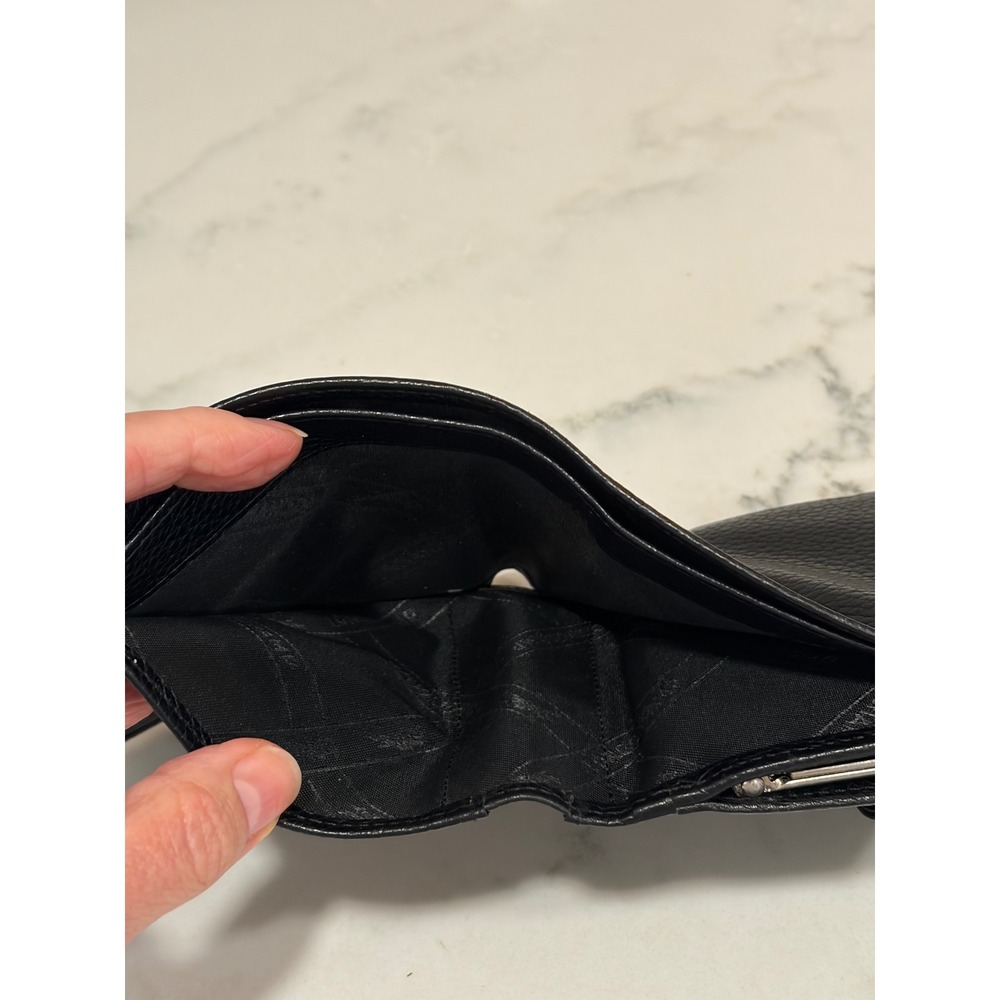 Longchamp Le Foulonne Black Pebbled Leather Bifold Kiss Lock Wallet - Picture 10 of 14